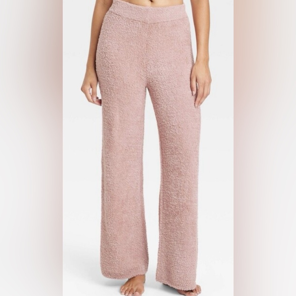 Target Stars Above Luxurious Lounge Pant